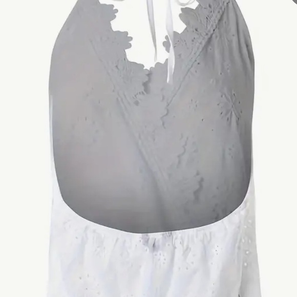 Fashionable Solid Halter Top with Eyelet Embroidery - Chic Tie-Back & Backless L - Picture 4 of 4